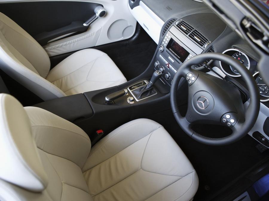  Mercedes-Benz SLK280 2005 года  (AU) (фото 2 из 5)